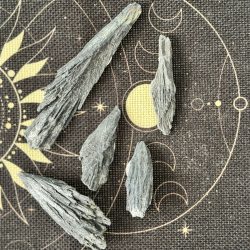 turmalina negra escoba natural de bruja ecomagic