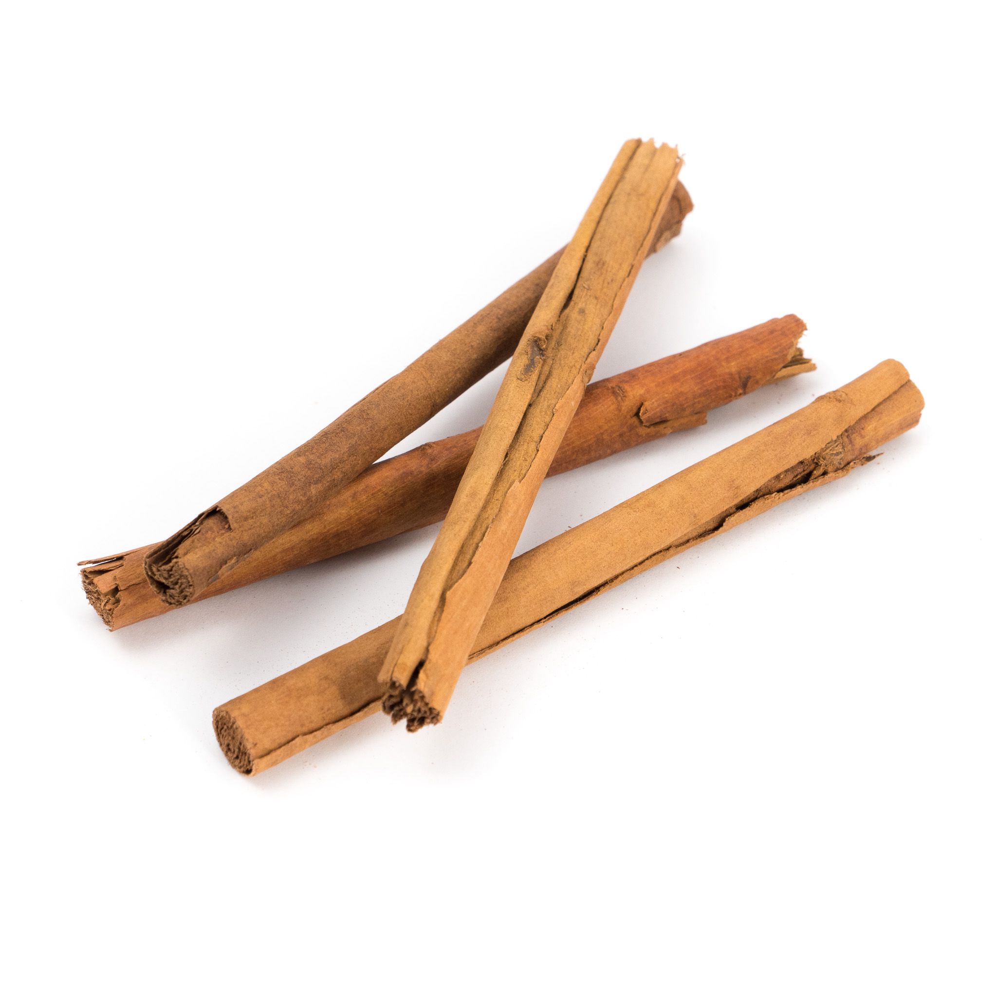 canela de la variedad cassia en rama cortada en trozos de 6cm en ecomagic ideal para rituales y escaleras de bruja