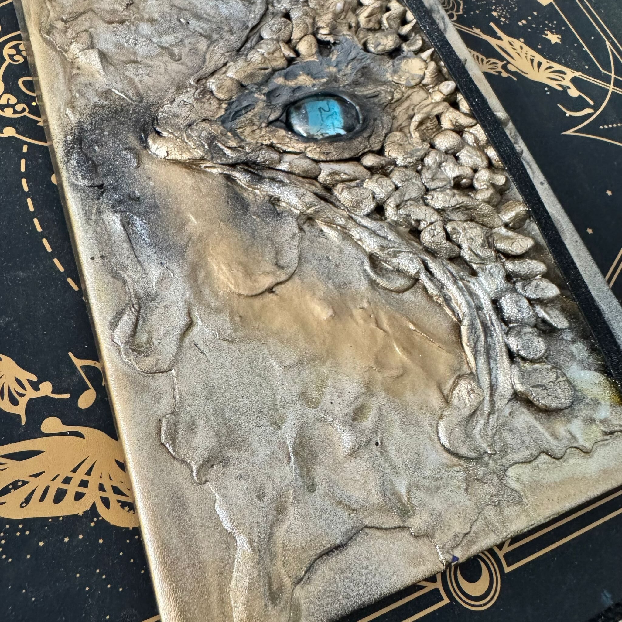 grimorio del portal élfico hecho a mano para brujas ecomagic