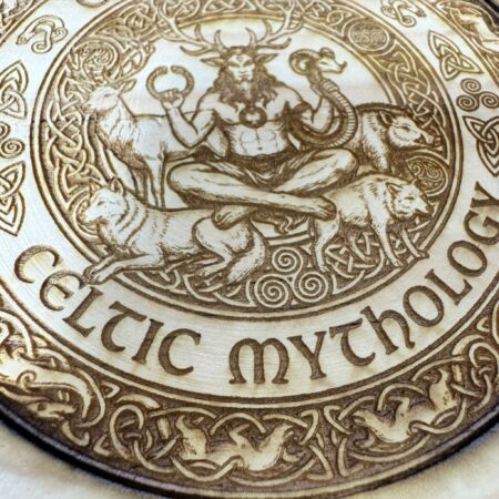 altar de madera redondo para cernunnos artesanal ecomagic