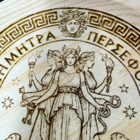 altar de madera redondo para hecate artesanal ecomagic