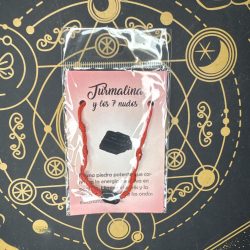 Pulsera roja de 7 nudos con turmalina negra