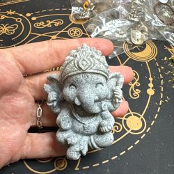 Baby Ganesha de marmolina