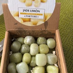 Jade limón - rodados pulidos variados